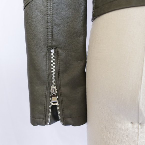 Le Chateau Faux Leather Motorcycle Jacket - NWOT - Picture 5 of 9